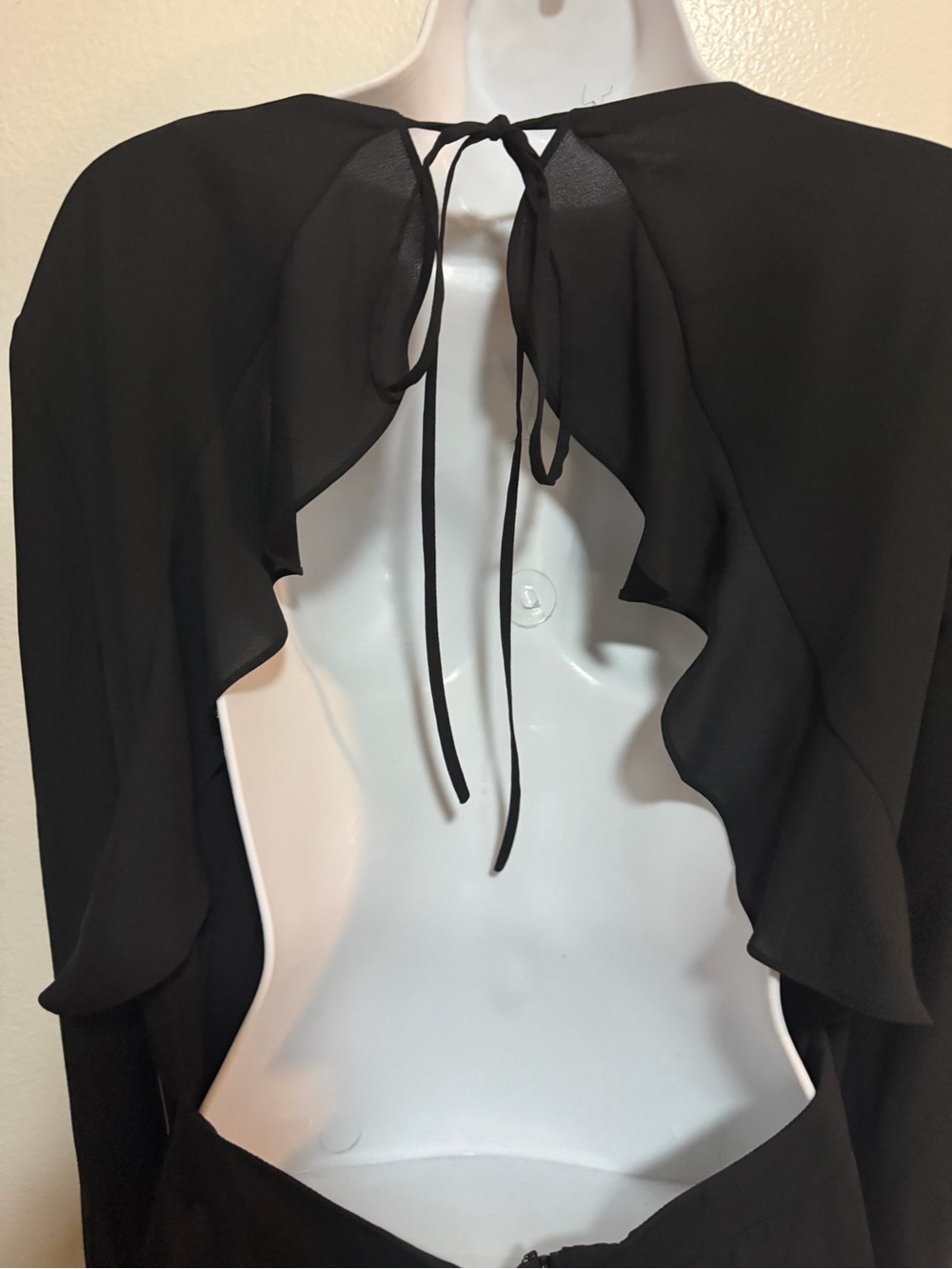 Chelsea28 Black Open-Back Ruffle Mini Dress - Picture 5 of 9